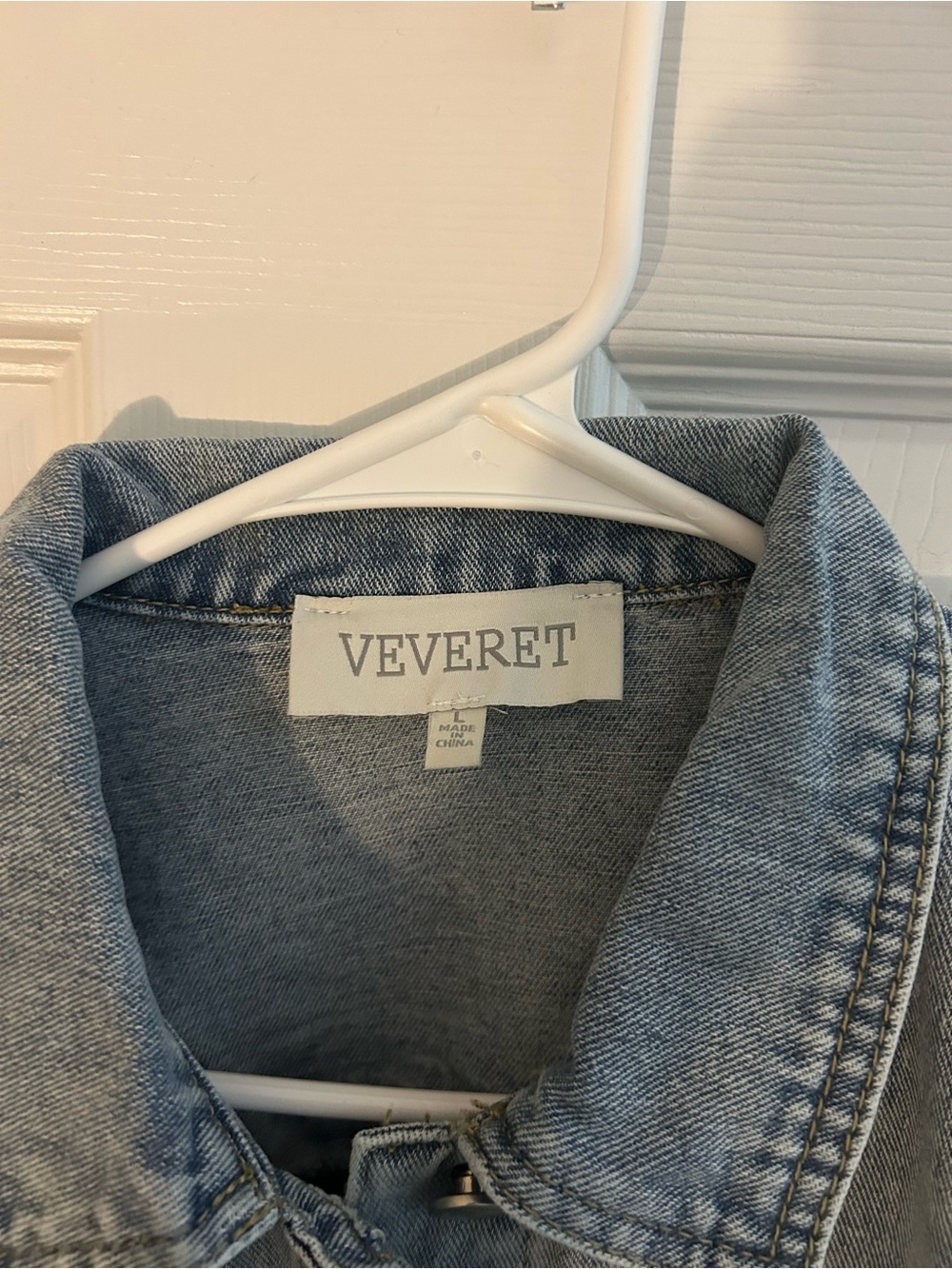 Veveret Distressed  Light Blue Denim Jacket with Sequin Pocket - Picture 5 of 5